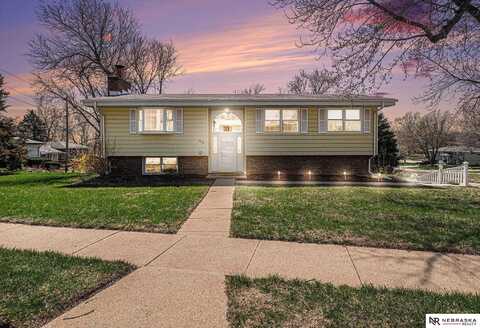 9375 Laurel Avenue, Omaha, NE 68134