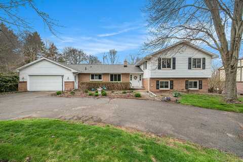 717 Collindale Avenue NW, Grand Rapids, MI 49504