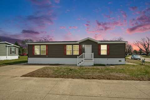 9150 Stoney Station, West Olive, MI 49460