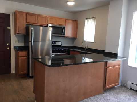 912 Oakland Avenue, Ann Arbor, MI 48104