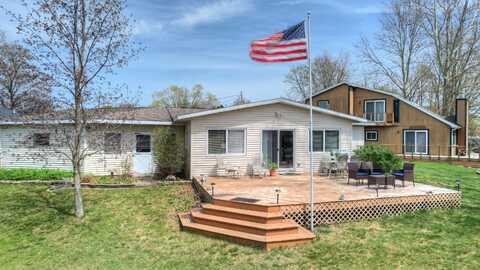 2103 Island Drive, Wayland, MI 49348