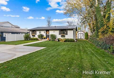 16851 Carlson Street, Spring Lake, MI 49456