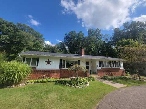 109 Circle Drive, Allegan, MI 49010