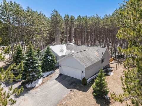 3982 County Line Road NE, Mancelona, MI 49659