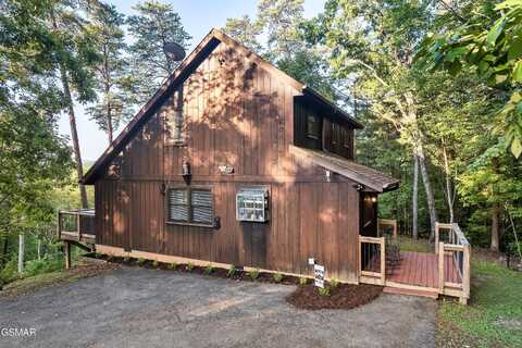 2304 Summer Lane, Sevierville, TN 37876