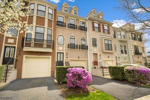 309 Winthrop Dr, Nutley, NJ 07110