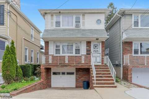710 William St, Harrison Town, NJ 07029