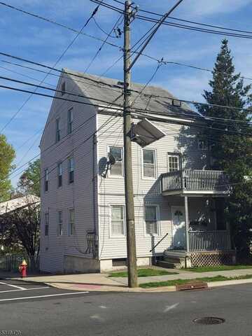 215 Valley Rd, Clifton, NJ 07013
