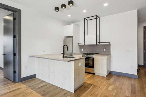 424 ARLINGTON AVE, JC, Bergen-Lafayett, NJ 07304