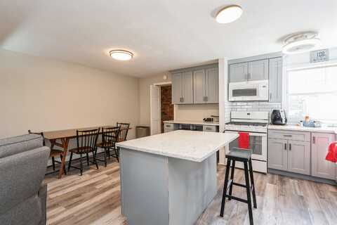 104 WEST 52ND ST, Bayonne, NJ 07002