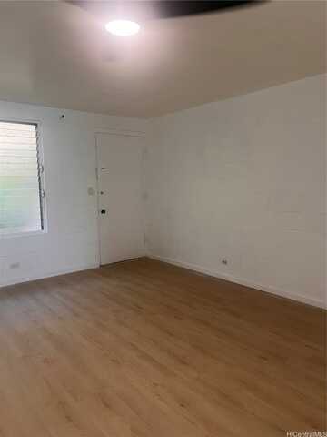 94-245 Leowahine Street, Waipahu, HI 96797
