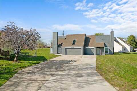 1606 Blueberry Drive, Harrisonville, MO 64701