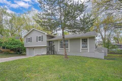 13736 Applewood Drive, Grandview, MO 64030