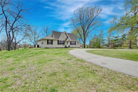 19095 W 199th Street, Spring Hill, KS 66083