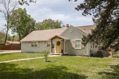 610 S Beech Street, Ottawa, KS 66067
