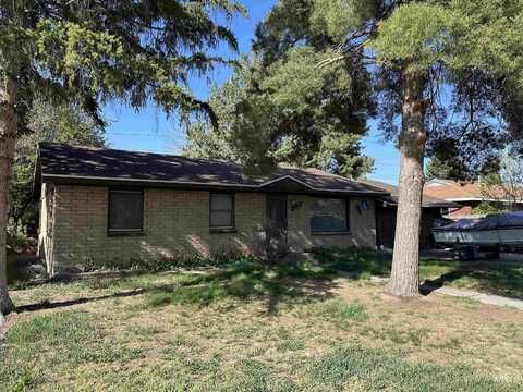 207 Caswell Ave, Twin Falls, ID 83301