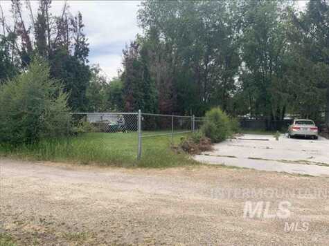 Smith, Nampa, ID 83651