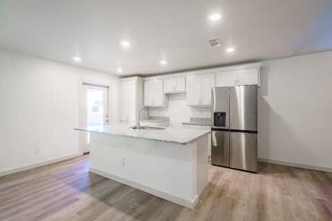 8011 Date Avenue, Lubbock, TX 79404