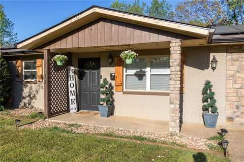 811 Gail ST, Springdale, AR 72762