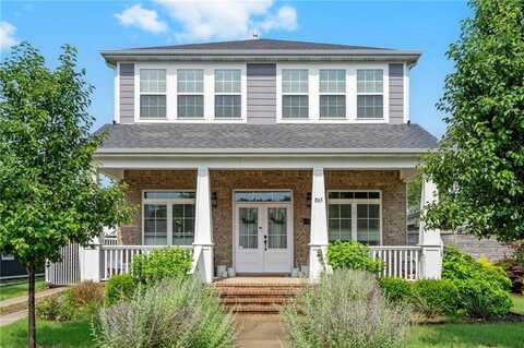 865 N Main ST, Bentonville, AR 72712