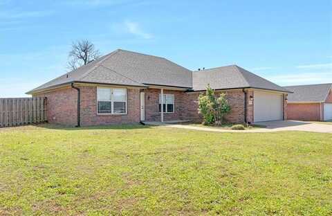 320 Division ST, Centerton, AR 72719