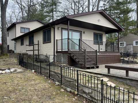14150 Pointe Road, Atlanta, MI 49709