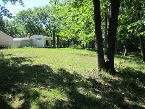 2528 S Towerhill Road, Houghton Lake, MI 48629