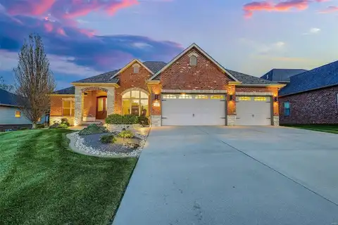 3841 N Arbor Lake Drive, Edwardsville, IL 62025