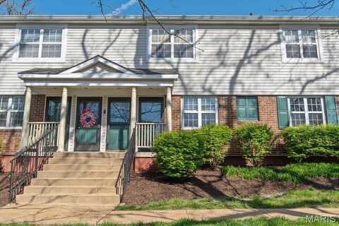 1551 Swallow Drive, Saint Louis, MO 63144