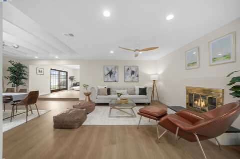 16871 Ross Lane, Huntington Beach, CA 92647
