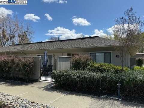 1201 Oakmont Dr, Walnut Creek, CA 94595