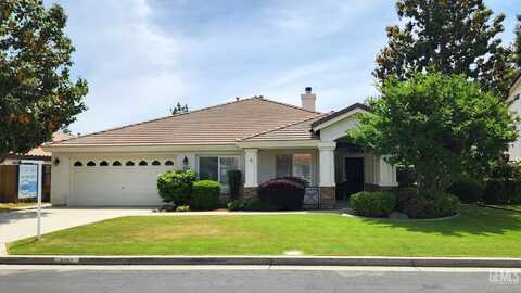 8707 Beau Maison Way, Bakersfield, CA 93311