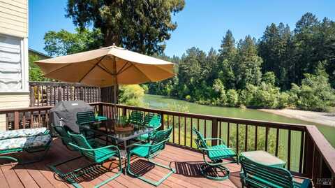 15477 Riverside Drive, Guerneville, CA 95446