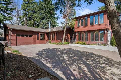 815 Park Ln, Billings, MT 59102