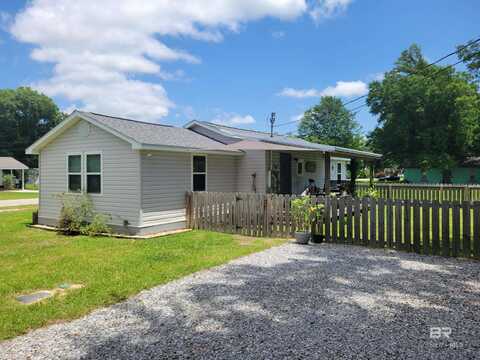 207 W Jefferson Street, Summerdale, AL 36580