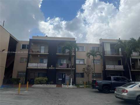 10851 SW 2nd St, Sweetwater, FL 33174