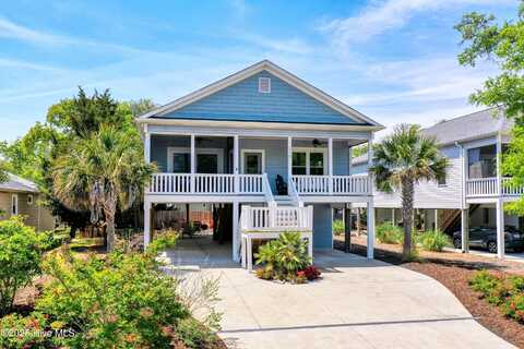 115 NE 7th Street, Oak Island, NC 28465