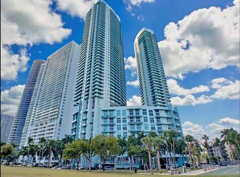 1900 N Bayshore Dr, Miami, FL 33132