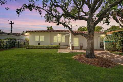 552 Alminar Ave, Coral Gables, FL 33146