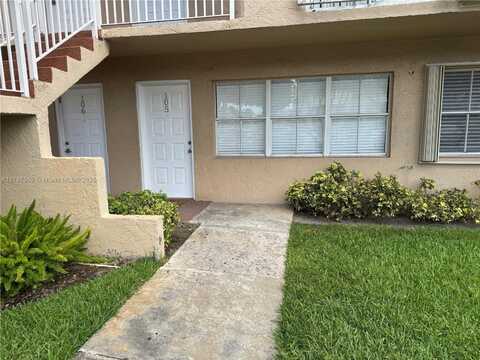8695 NW 6th Ln, Miami, FL 33126