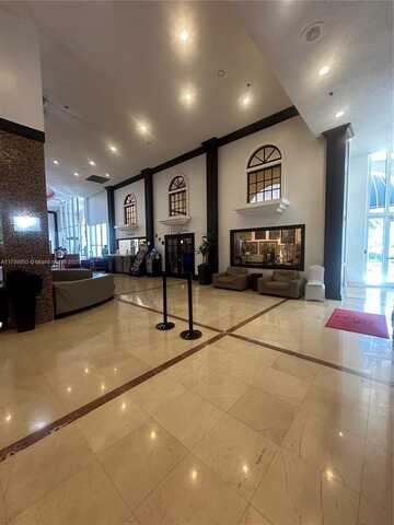19201 Collins Ave, Sunny Isles Beach, FL 33160
