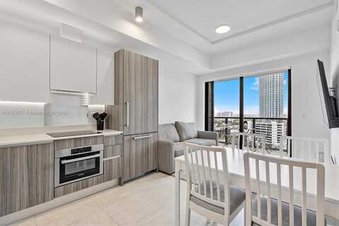239 SW 9th St, Miami, FL 33130