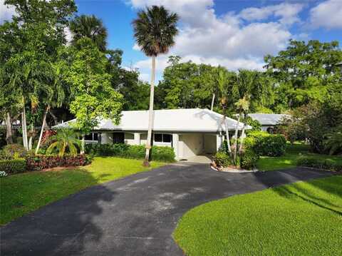 1130 W Cypress Dr, Pompano Beach, FL 33069