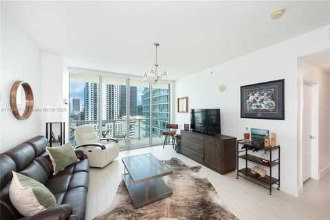 79 SW 12th St, Miami, FL 33130