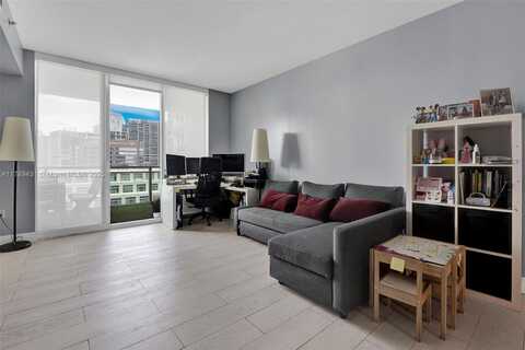 951 Brickell Ave, Miami, FL 33131
