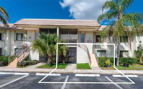 413 Lakeview Dr, Weston, FL 33326