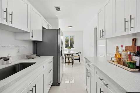 10750 SW 43rd Ln, Miami, FL 33165