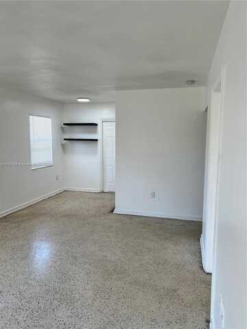 1946 NE 167th St, North Miami Beach, FL 33162