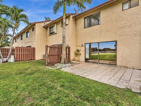 2821 SW 58 MNR, Fort Lauderdale, FL 33312