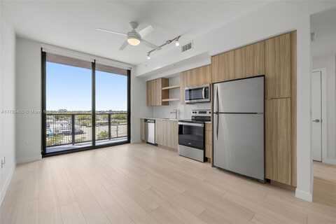 555 NE 8th St, Fort Lauderdale, FL 33304